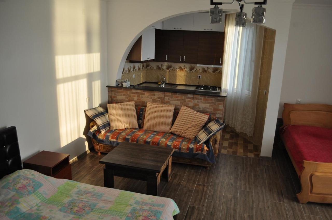 Akhmed Guest House Кваріаті Екстер'єр фото